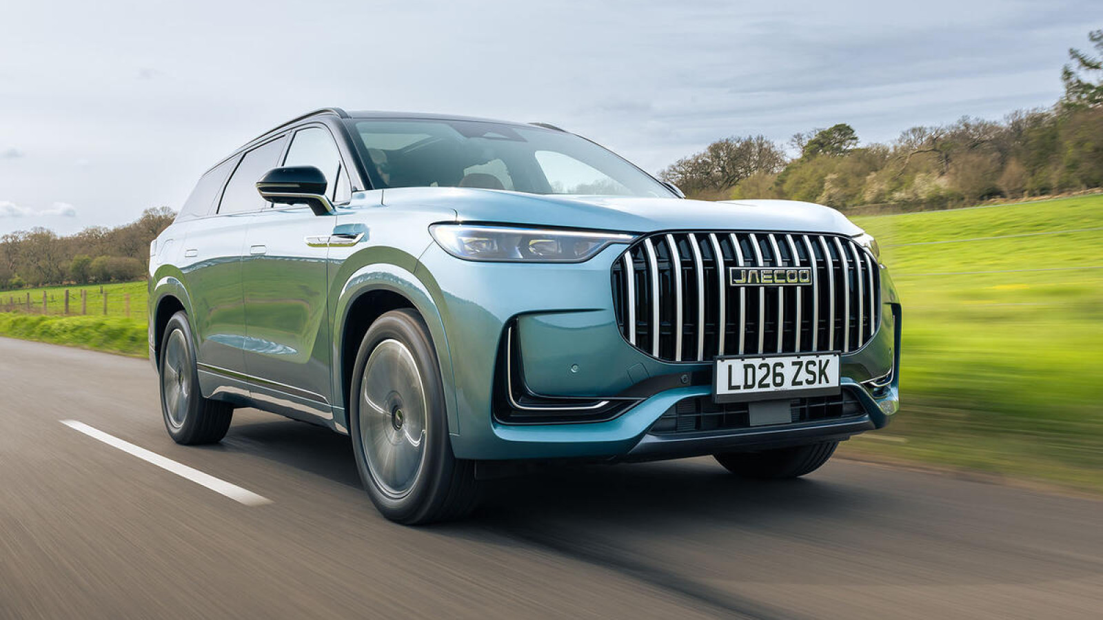 Jaecoo 8 review: this PHEV SUV could tempt you out of your BMW